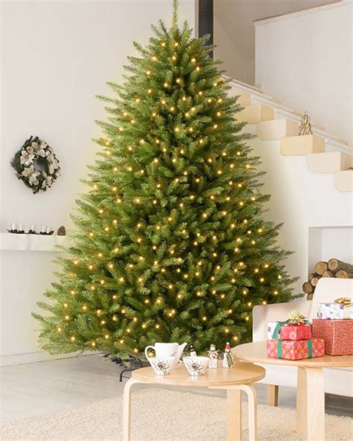 Best Artificial Christmas Trees: A Comprehensive Guide to Festive Elegance