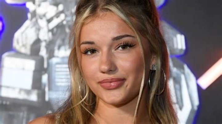 Breckie Hill OnlyFans: The Rise of a Social Media Sensation