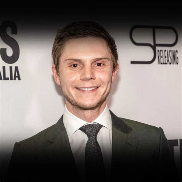 Evan Peters Net Worth: A Deep Dive into His Earnings and Career