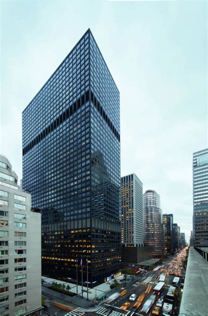 Exploring 919 Third Avenue: A Comprehensive Guide to One of New York's Iconic Buildings