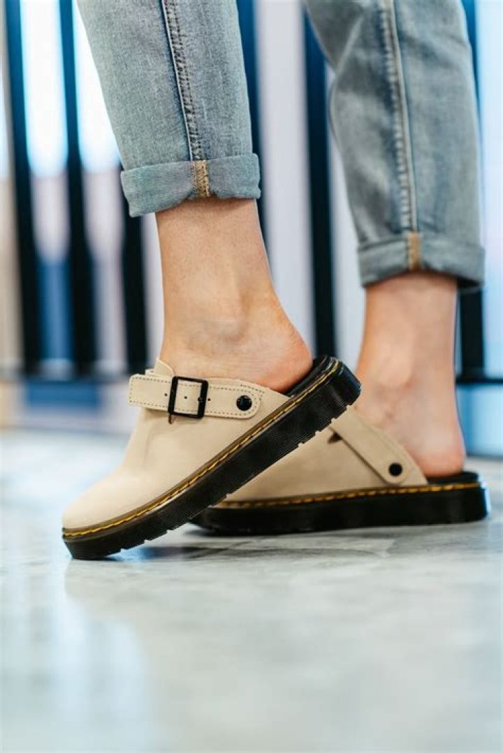 Exploring Doc Marten Clogs: The Perfect Blend of Style and Comfort
