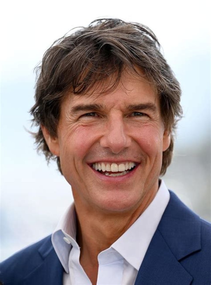 How Tall is Tom Cruise? Unraveling the Height of a Hollywood Icon