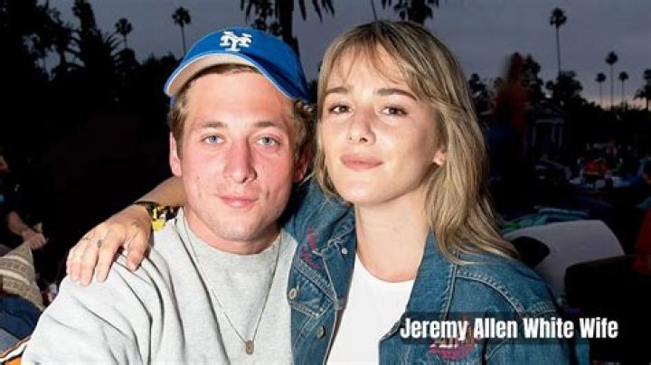 Jeremy Allen White's Famous Relatives: A Deep Dive into His Family Background