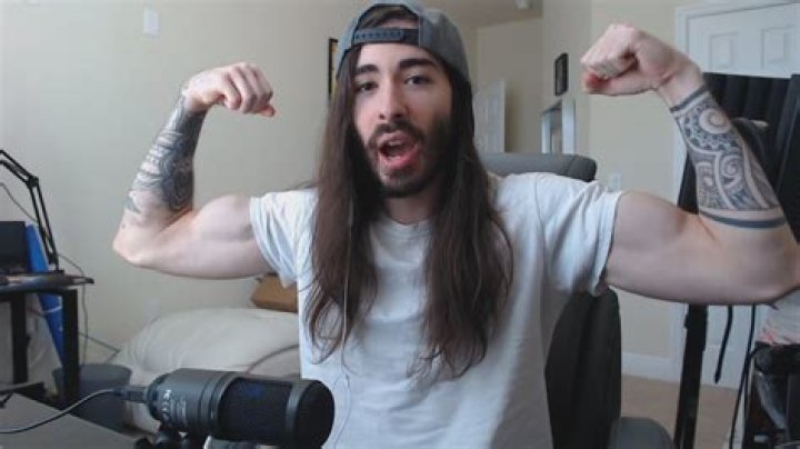 MoistCr1TiKaL Net Worth: Exploring the Wealth of the Renowned Content Creator
