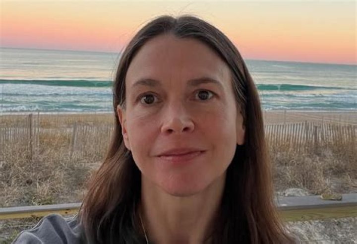 Sutton Foster Net Worth: A Comprehensive Insight Into Her Wealth and Career