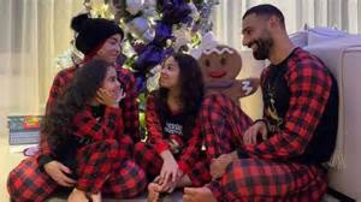 Unveiling the Life of Mo Salah's Wife: A Journey of Love and Partnership